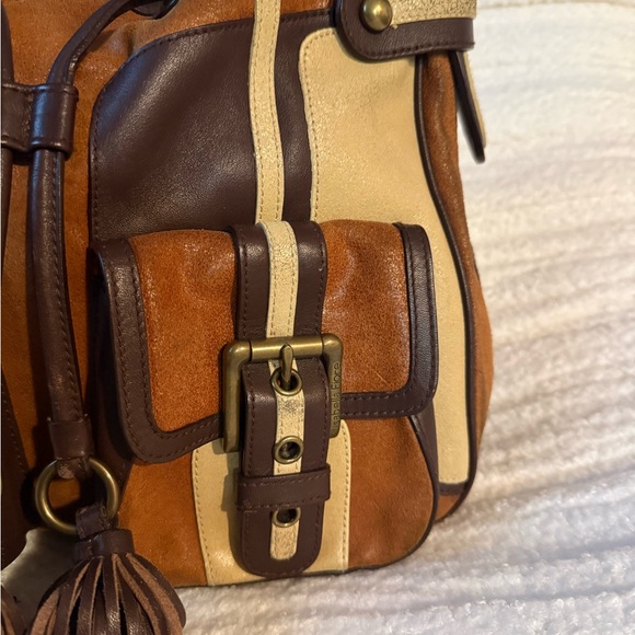 Isabella Fiore Multicolor Leather Shoulder Bag - Picture 2 of 10